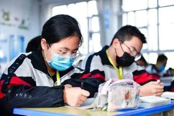 河北秋季最新开学时间，科技引领智能校园新体验